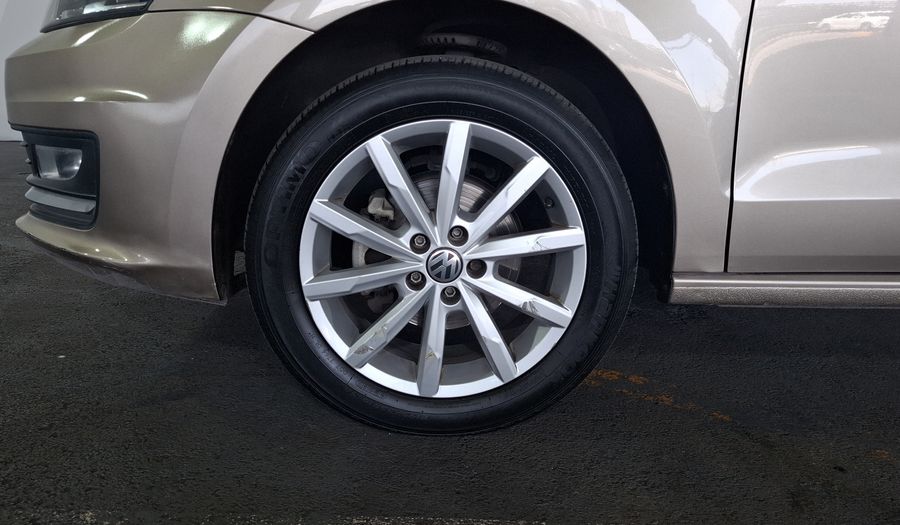 Volkswagen Vento 1.6 HIGHLINE STD. Sedan 2018