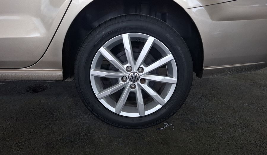Volkswagen Vento 1.6 HIGHLINE STD. Sedan 2018