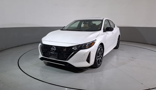 Nissan • Sentra