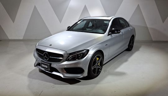 Mercedes Benz • Clase C