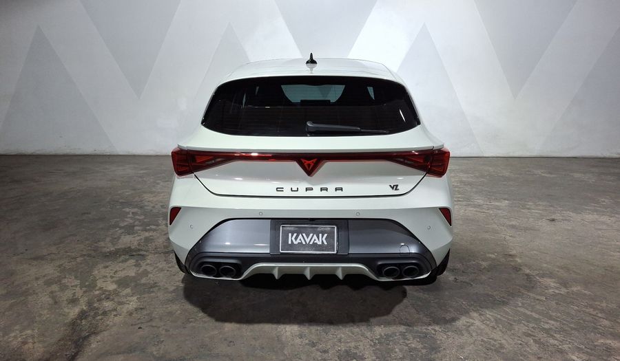 Cupra Leon 2.0 VZ DCT Hatchback 2025