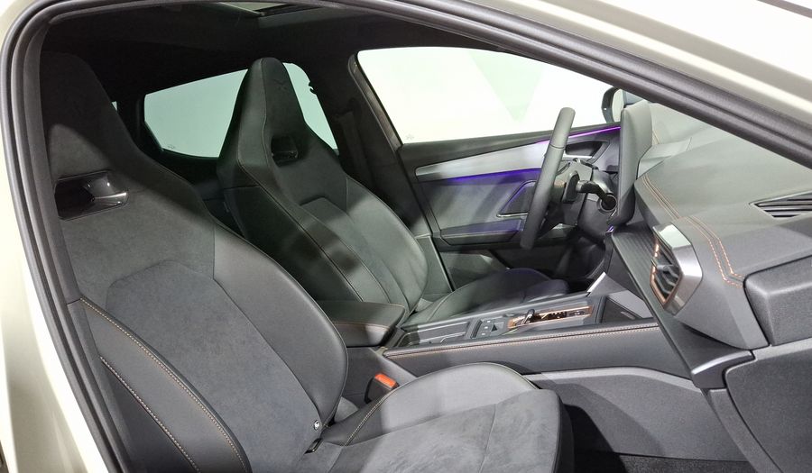 Cupra Leon 2.0 VZ DCT Hatchback 2025