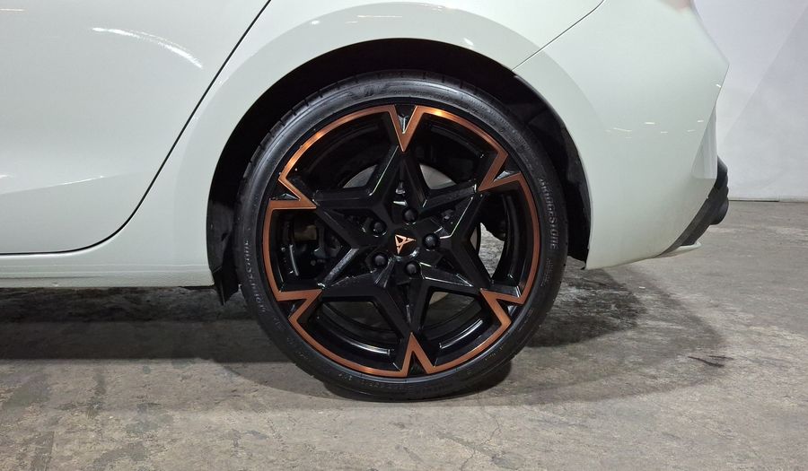 Cupra Leon 2.0 VZ DCT Hatchback 2025