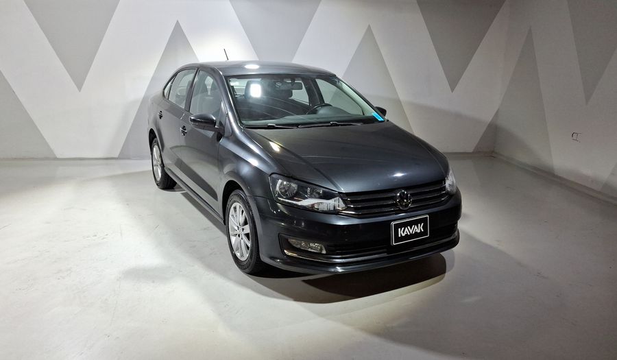 Volkswagen Vento 1.6 HIGHLINE STD. Sedan 2017