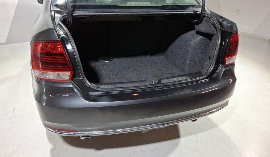 Volkswagen Vento 1.6 HIGHLINE STD. Sedan 2017