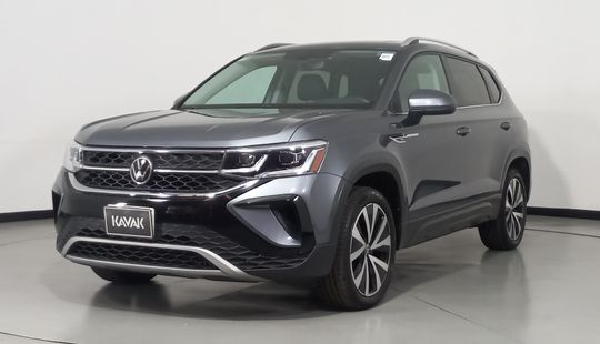 Volkswagen • Taos