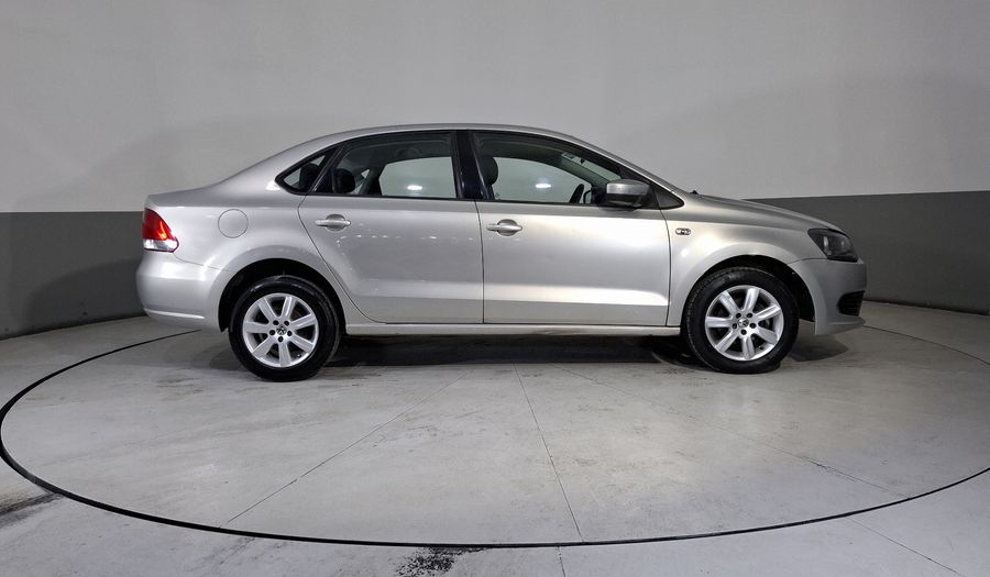 Volkswagen Vento 1.6 ACTIVE MT Sedan 2015