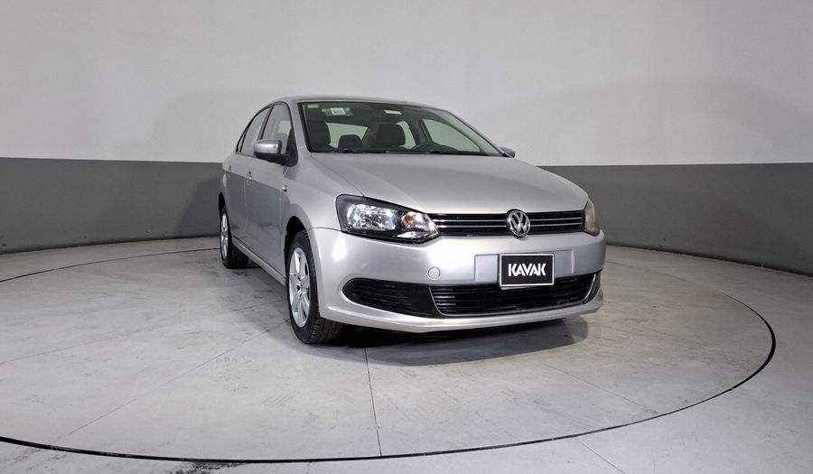 Volkswagen Vento 1.6 ACTIVE MT Sedan 2015