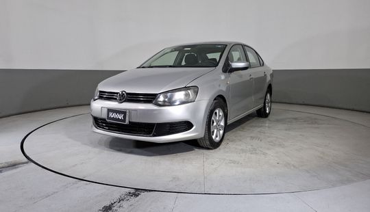 Volkswagen • Vento