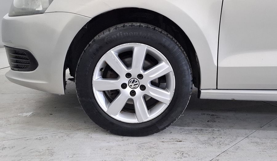Volkswagen Vento 1.6 ACTIVE MT Sedan 2015