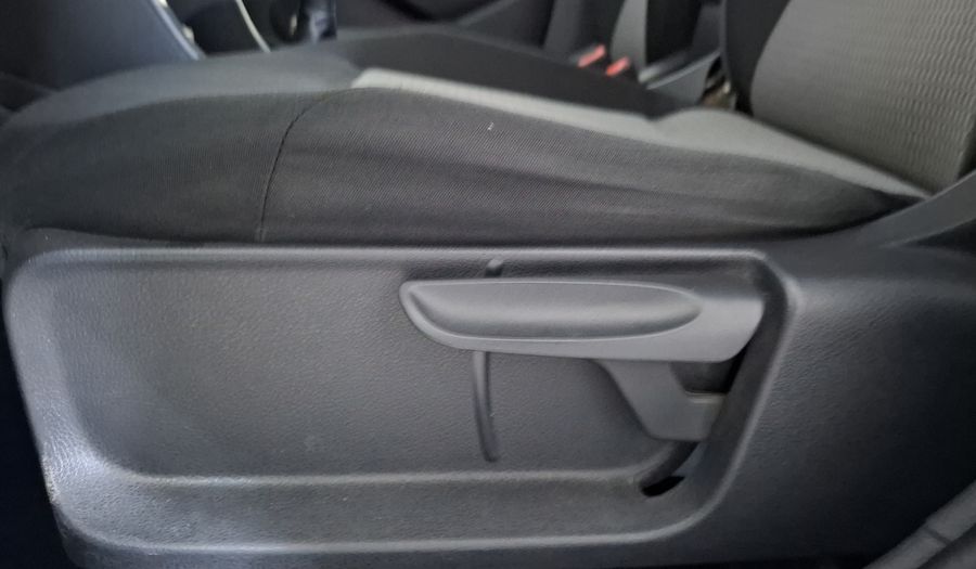 Volkswagen Vento 1.6 ACTIVE MT Sedan 2015