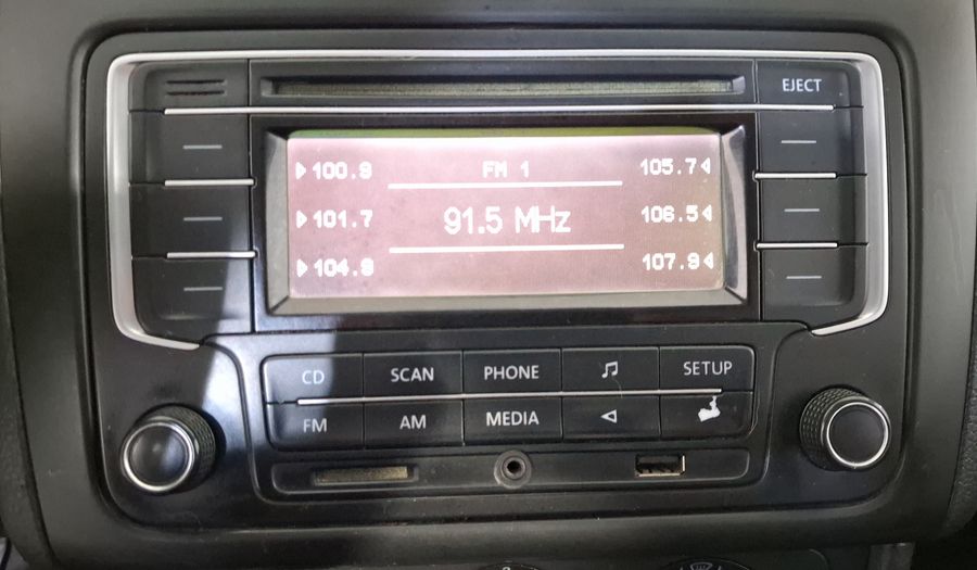Volkswagen Vento 1.6 ACTIVE MT Sedan 2015