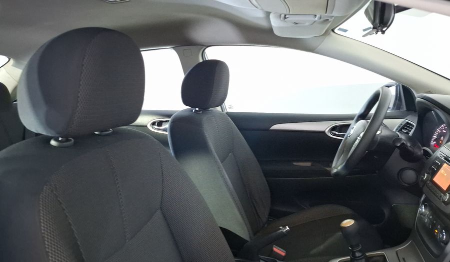 Nissan Sentra 1.8 ADVANCE MT Sedan 2015
