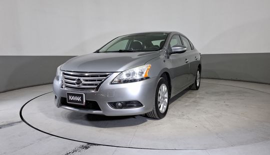 Nissan • Sentra
