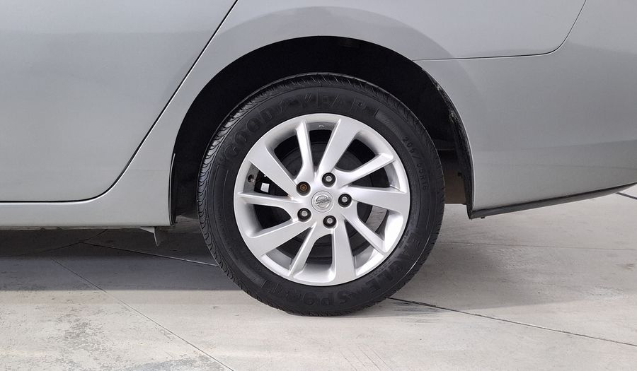 Nissan Sentra 1.8 ADVANCE MT Sedan 2015