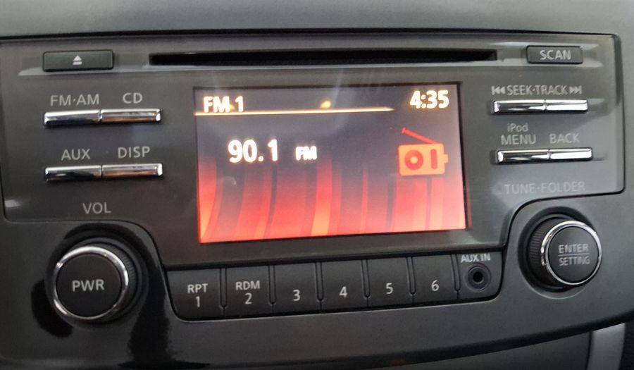 Nissan Sentra 1.8 ADVANCE MT Sedan 2015