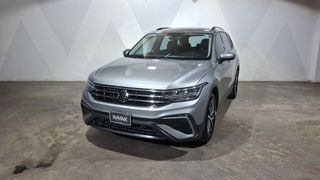 Volkswagen • Tiguan