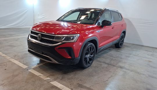 Volkswagen • Taos
