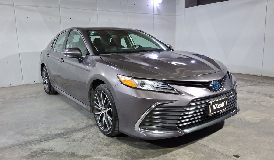 Toyota Camry 2.5 HEV XLE AUTO Sedan 2023