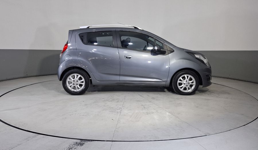 Chevrolet Spark Classic 1.2 LTZ C MT Hatchback 2017