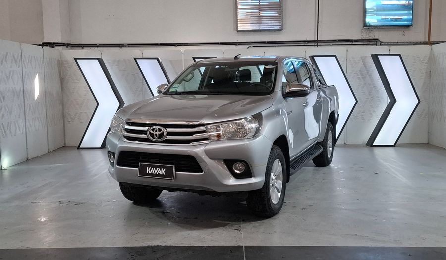 Toyota Hilux SRV