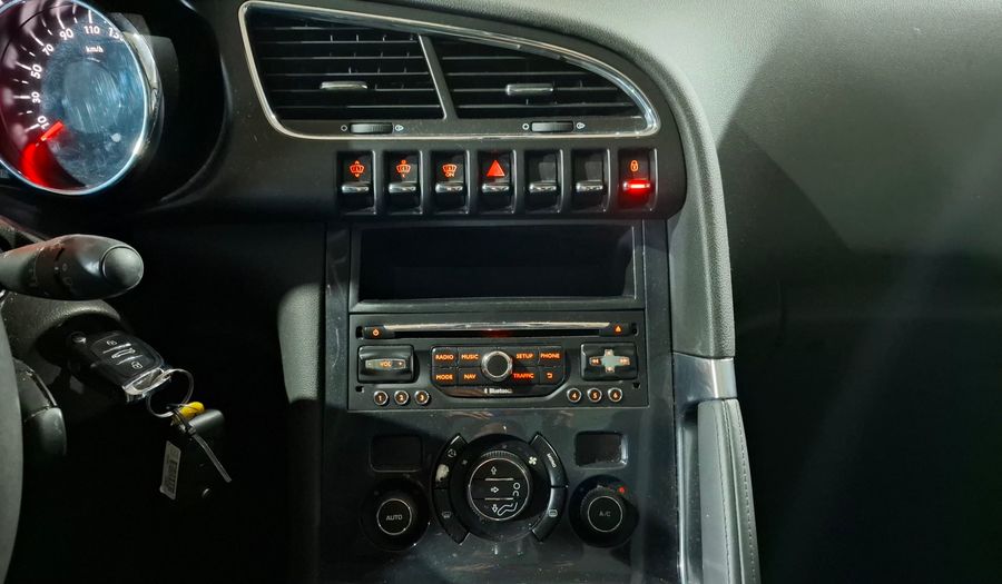 Peugeot 3008 2.0 HDI FELINE TIPTRONIC Hatchback 2013