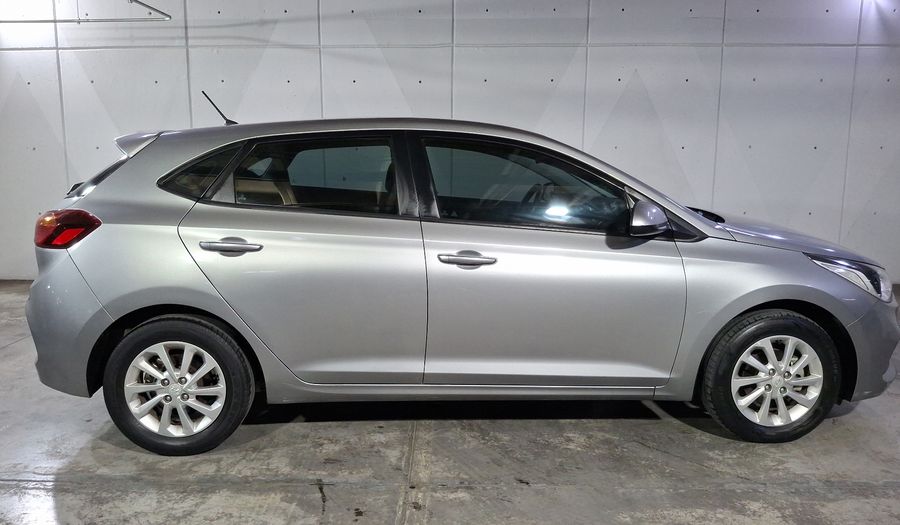 Hyundai Accent 1.6 GL MID Hatchback 2022