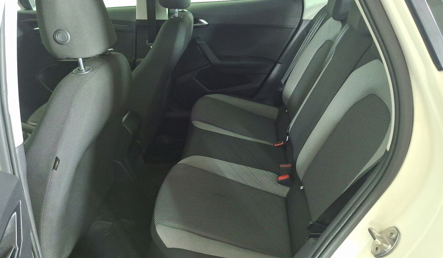 Seat Ibiza 1.6 110 HP REFERENCE Hatchback 2020