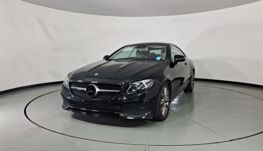 Mercedes Benz • Clase E