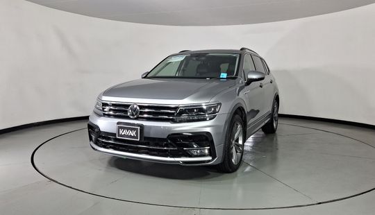 Volkswagen • Tiguan