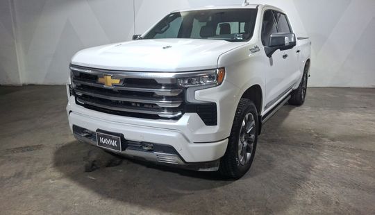 Chevrolet • Cheyenne
