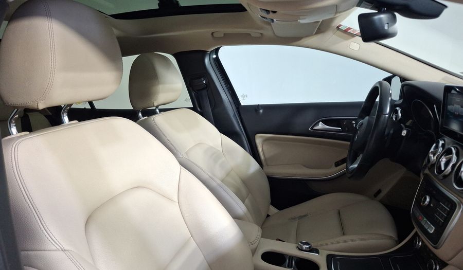 Mercedes Benz Clase Gla 1.6 GLA 200 SPORT DCT Suv 2018