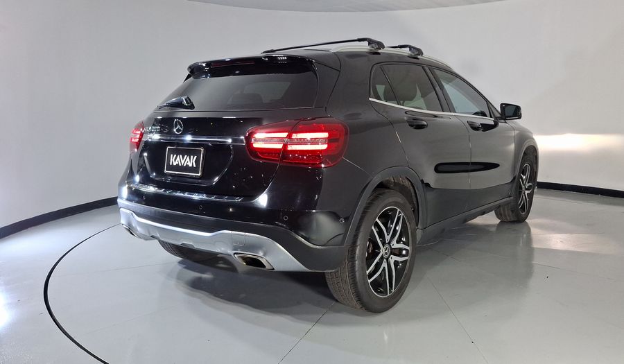 Mercedes Benz Clase Gla 1.6 GLA 200 SPORT DCT Suv 2018