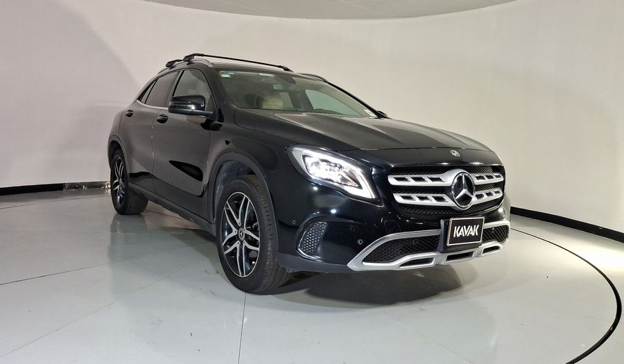 Mercedes Benz Clase Gla 1.6 GLA 200 SPORT DCT Suv 2018