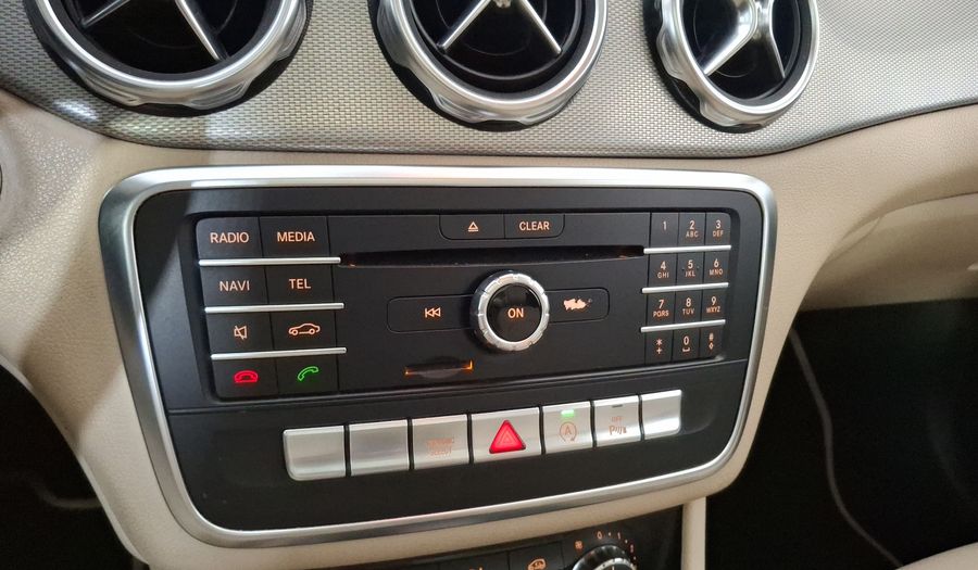 Mercedes Benz Clase Gla 1.6 GLA 200 SPORT DCT Suv 2018