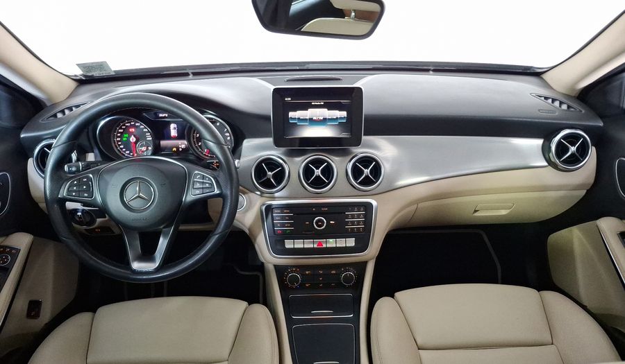 Mercedes Benz Clase Gla 1.6 GLA 200 SPORT DCT Suv 2018