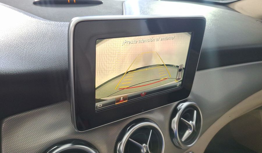Mercedes Benz Clase Gla 1.6 GLA 200 SPORT DCT Suv 2018