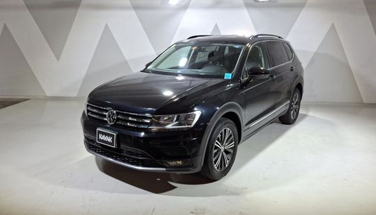 Volkswagen • Tiguan