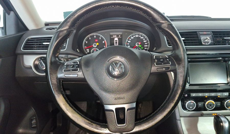 Volkswagen Passat 2.5 HIGHLINE TIPTRONIC Sedan 2015
