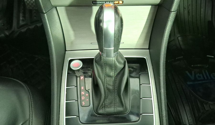 Volkswagen Passat 2.5 HIGHLINE TIPTRONIC Sedan 2015