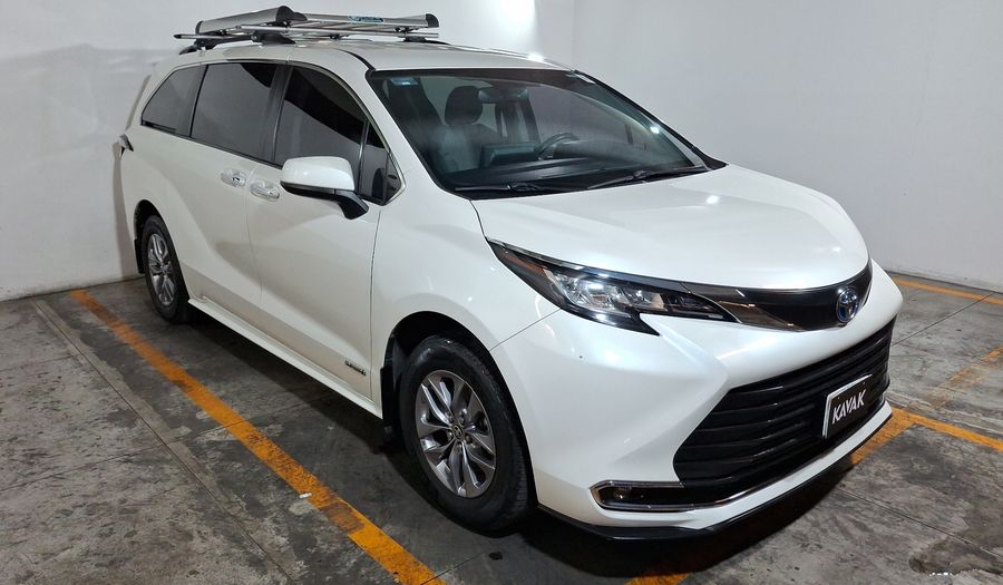 Toyota Sienna 2.5 HEV XLE AUTO Minivan 2021