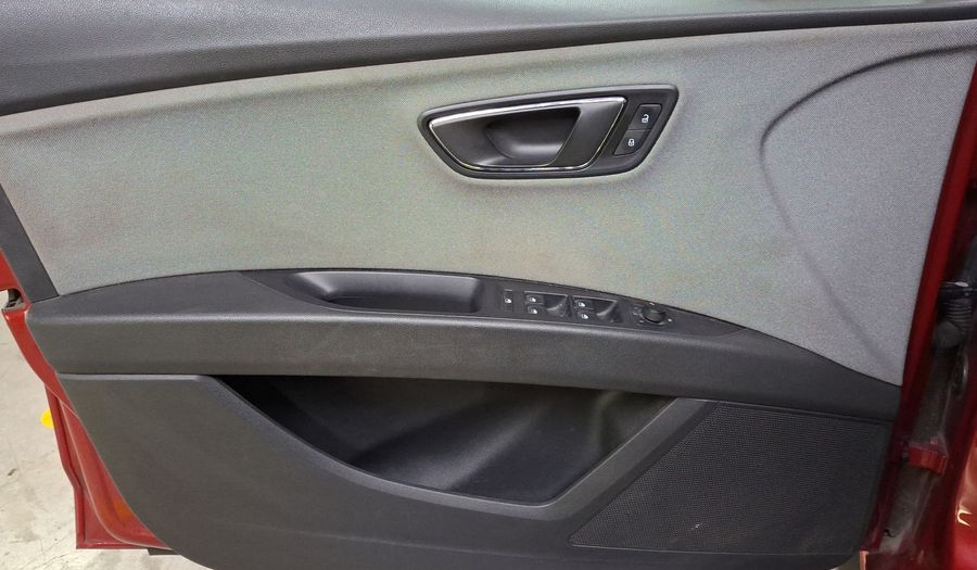 Seat Leon 1.4 STYLE 125HP Hatchback 2019