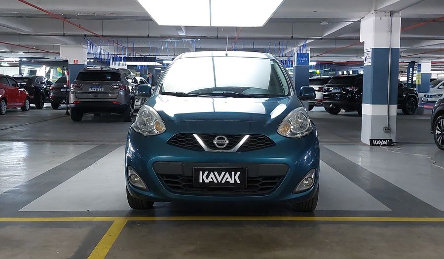 Nissan March 1.0 SV Hatchback 2016
