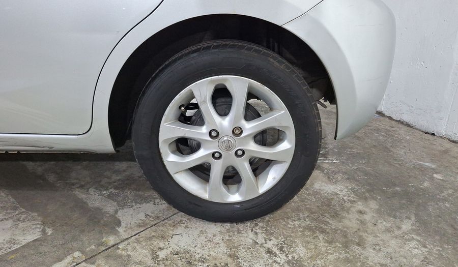 Nissan March 1.6 ADVANCE AT Hatchback 2016