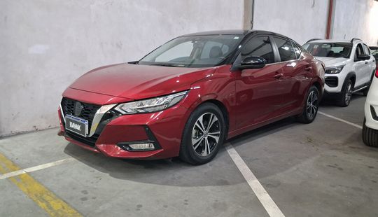 Nissan • Sentra