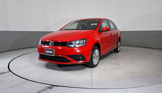 Volkswagen • Vento