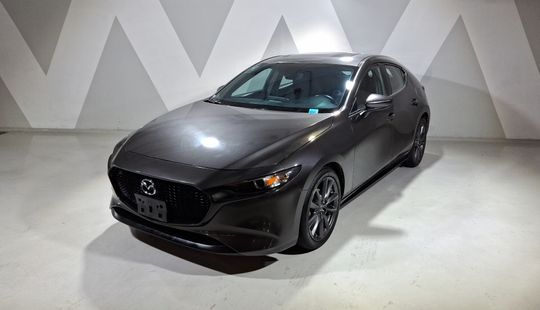 Mazda • Mazda 3
