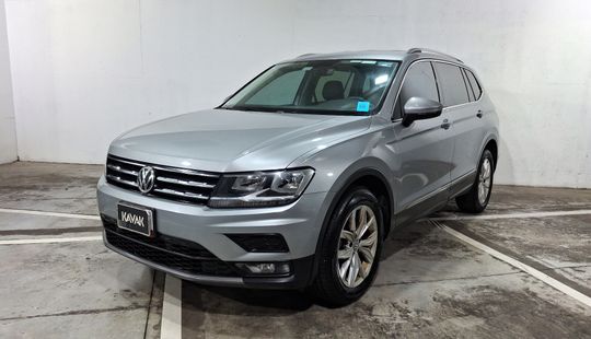 Volkswagen • Tiguan