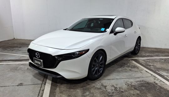 Mazda • Mazda 3