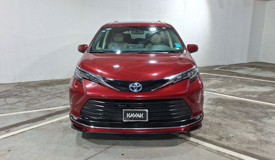 Toyota Sienna 2.5 HEV XLE PIEL AUTO Minivan 2021